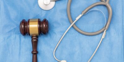 La importante especialización de abogados para negligencias médicas